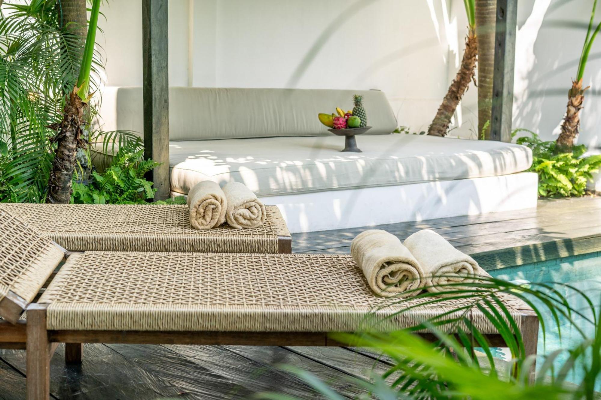 NEW! Tropical design Private Villa 3 BR Umalas w staff up to 50 Disc Canggu Esterno foto
